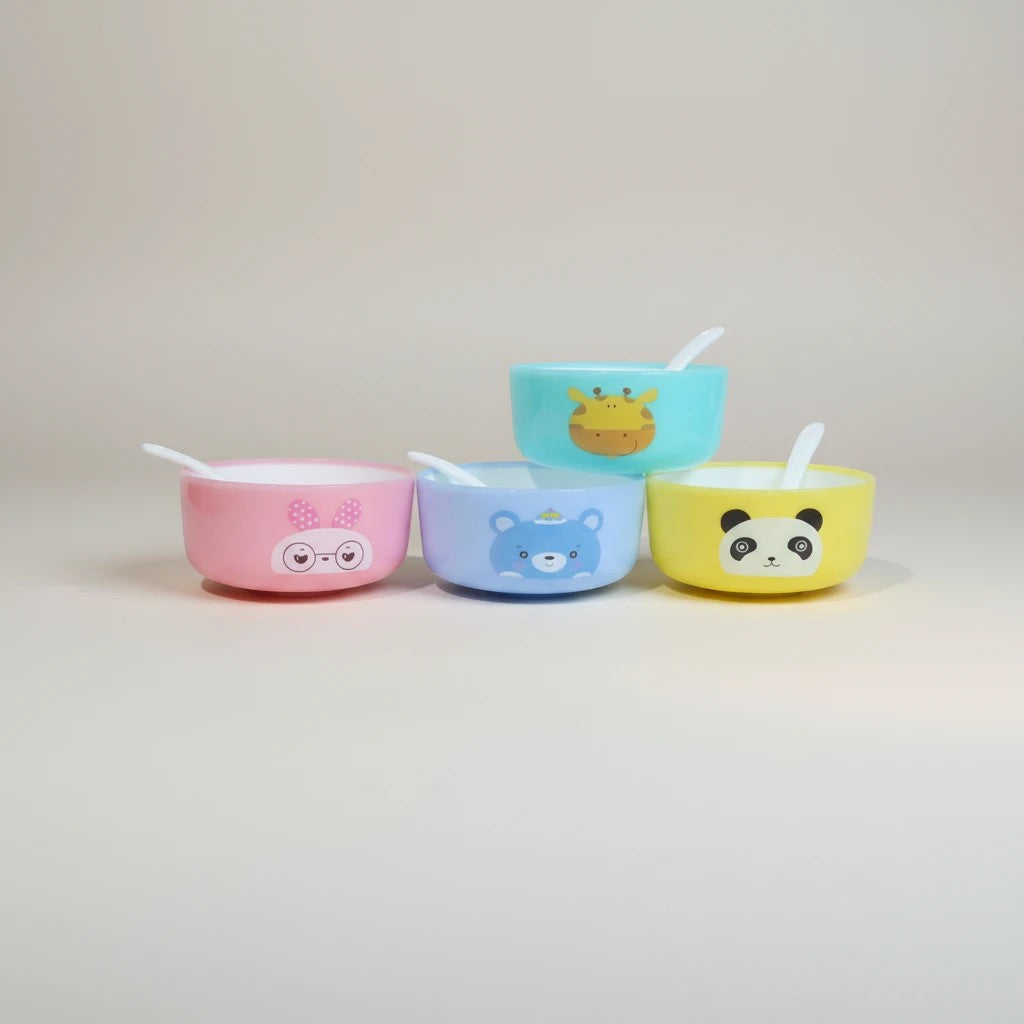 Mango Muffins set of 4 colorful cartoon animal snack bowls with spoons: pink bunny, blue bear, yellow panda, teal giraffe.
